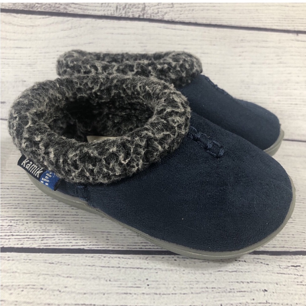 Kamik Size 6 Cozy Cabin Slippers Blue